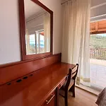 Boneta *