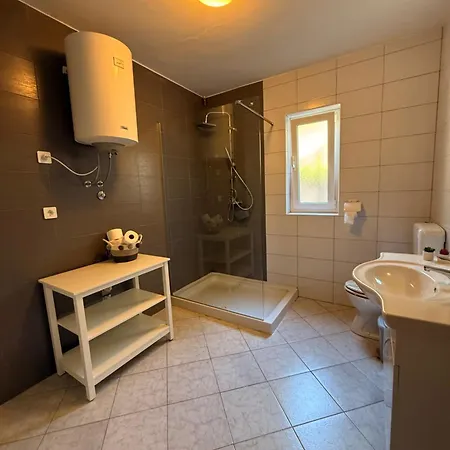 Boneta Apartman *